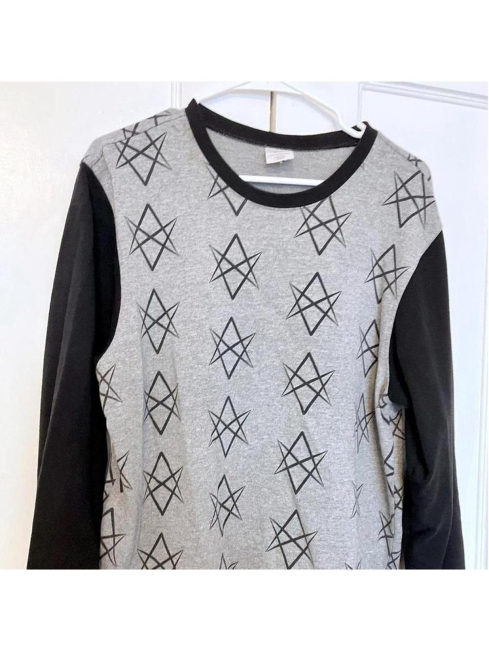 Official Supernatural "Men of Letters" Sweatshirt (Small) - Picture 1 of 5